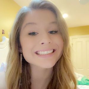 Meet your Posher, Tori